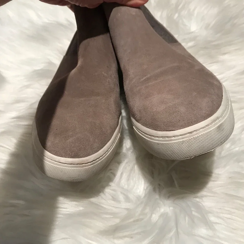 Vince Shoes Newlyn Chelsea High Top Sneakers Pull On Suede Cream Womens 7M EU37 - Picture 2 of 8